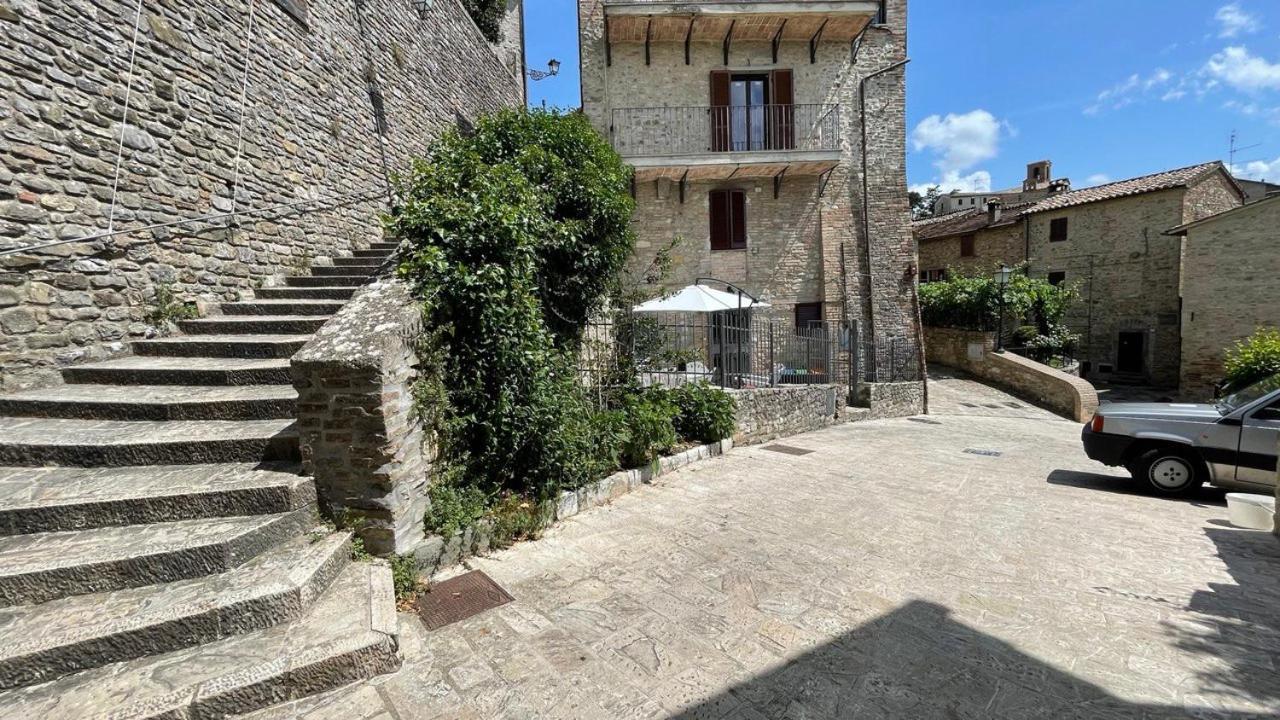 Willa Casa Di Duccio Montone  Zewnętrze zdjęcie
