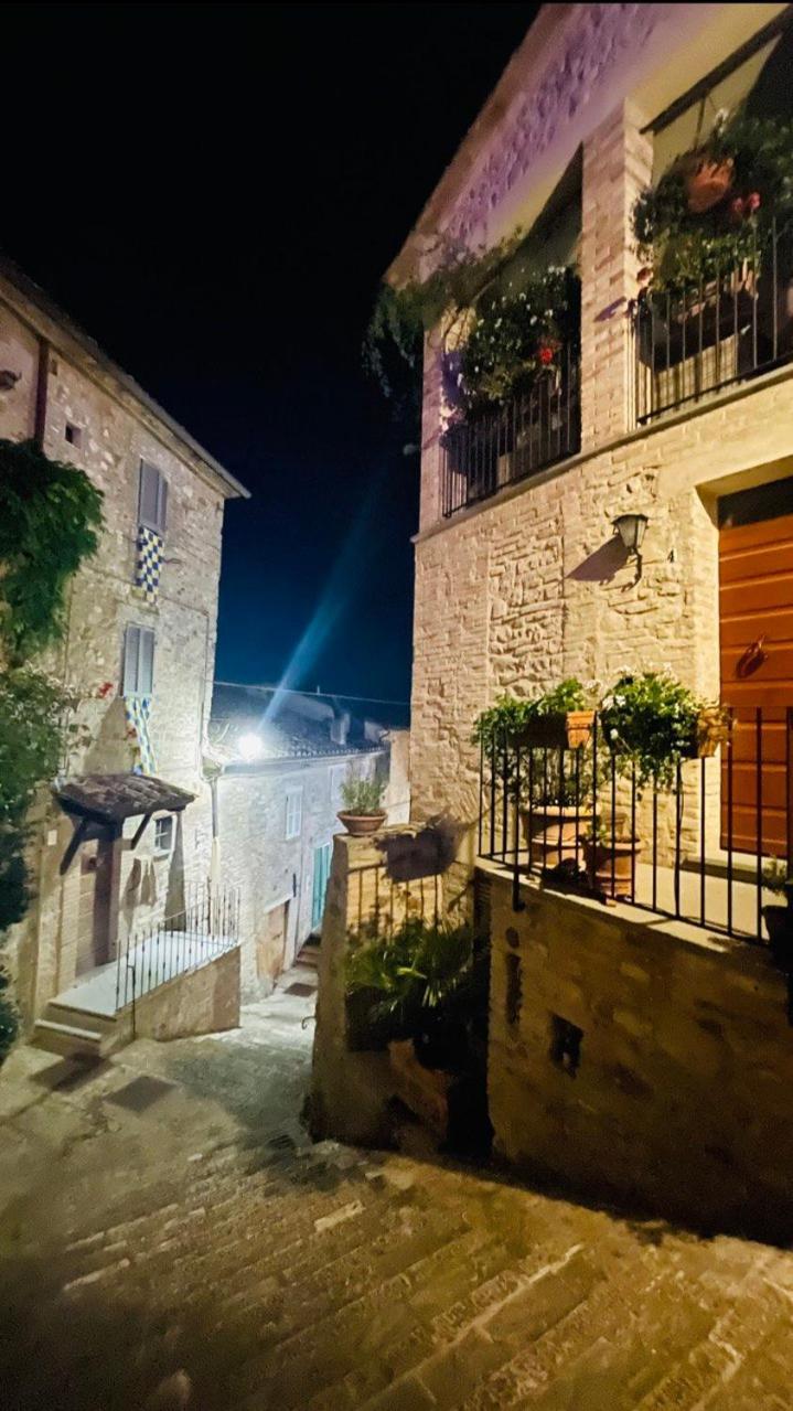 Willa Casa Di Duccio Montone  Zewnętrze zdjęcie