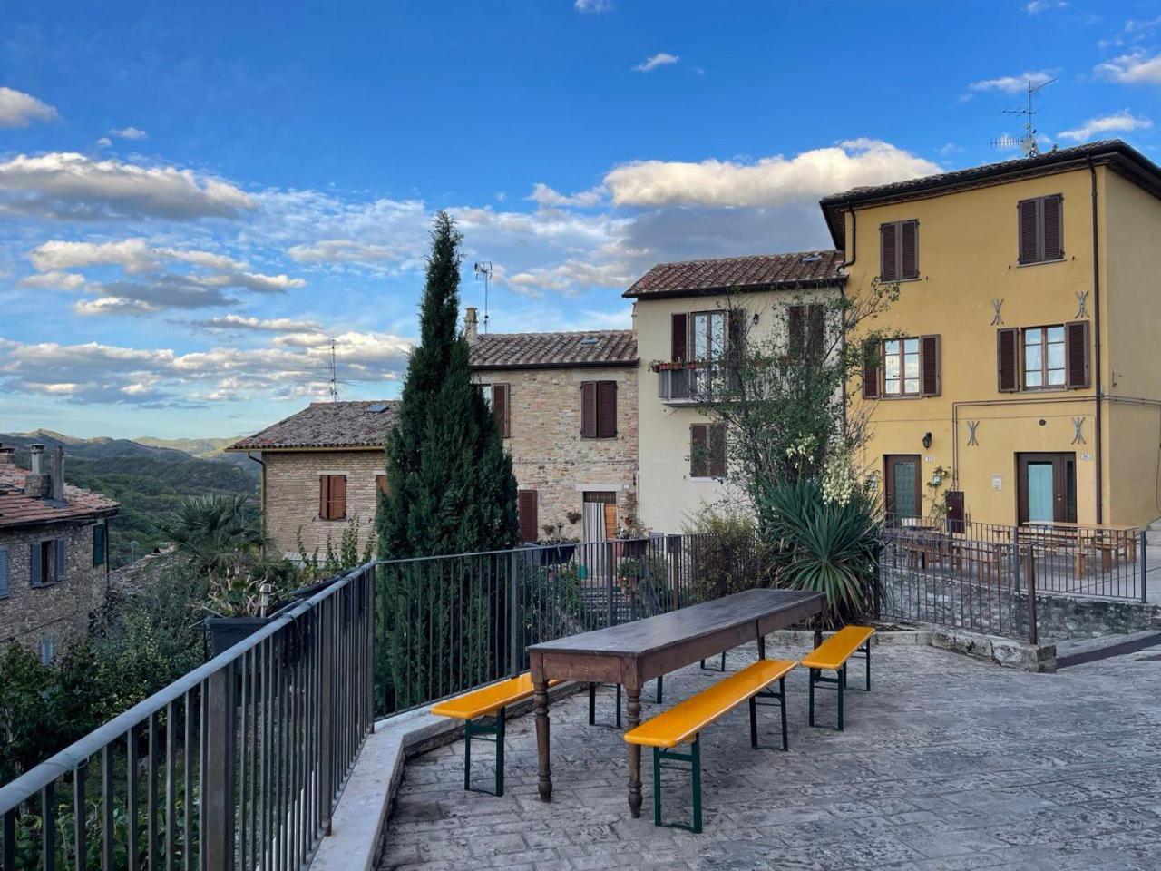 Willa Casa Di Duccio Montone  Zewnętrze zdjęcie